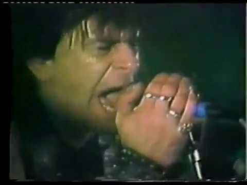 UK Subs – Flood of Lies – Live Video – Retford 1983